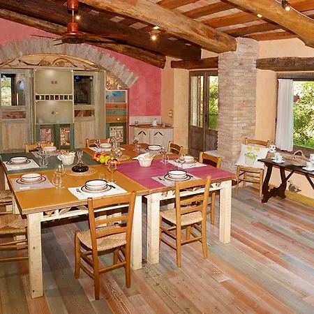 Villa Sleeps 10 Pool Air Con Wifi