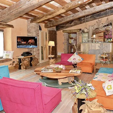 Sleeps 10 Pool Air Con Wifi Villa